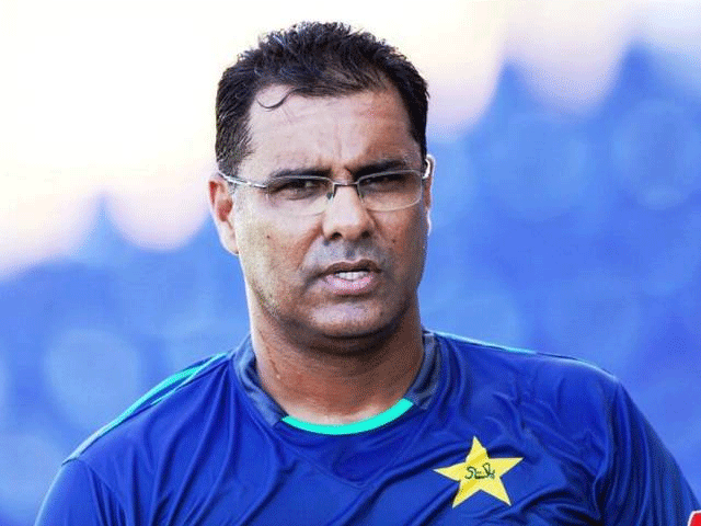 وقار یونس نے کراچی میں قومی ٹیم کو جوائن کر لیا