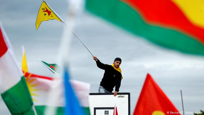 یورپ میں کردوں سے اظہار یکجہتی،  جنگ نہیں چاہتے