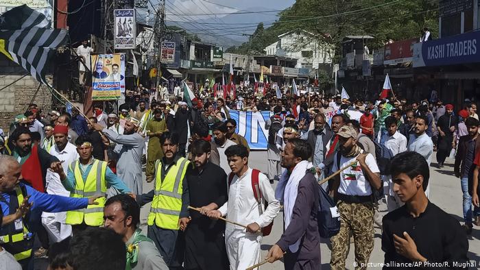 پاکستانی زیر انتظام کشمیر میں خودمختاری کی زور پکڑتی تحریک