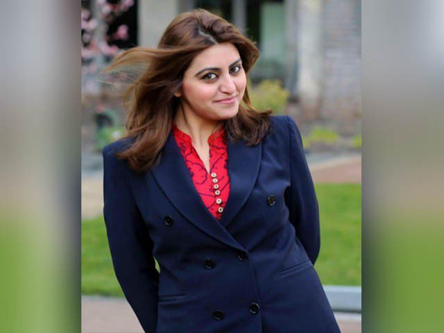 گلالئی اسماعیل اشتہاری قرار، ناقابل ضمانت وارنٹ گرفتاری جاری