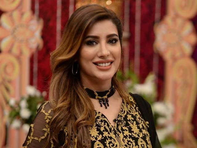 مہوش حیات کا خود پر تنقید کرنے والوں کو کرارا جواب