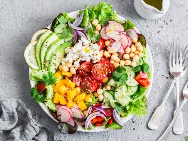 کچی سبزیاں اور پھل کھائیے، ڈپریشن بھگائیے