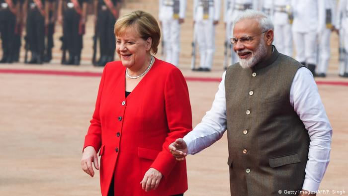 میرکل کے مودی سے وزراء سمیت مذاکرات، کئی معاہدوں پر دستخط