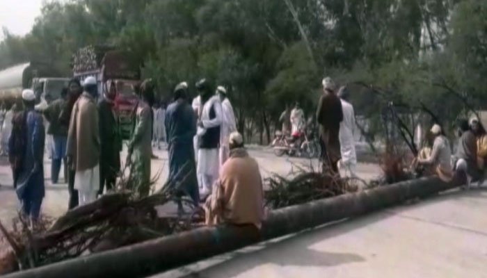 جے یو آئی کارکنوں کا پانچویں روز بھی مختلف شہروں میں دھرنا، ٹریفک کی روانی متاثر