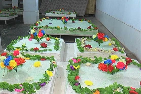 جشن عید میلاد، فیصل آباد اور چنیوٹ میں 63 من وزنی، قصور میں 1063 پونڈ کا کیک تیار