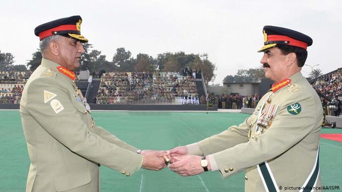 مدت ملازمت میں توسیع، بار کونسل کی طرف سے احتجاج