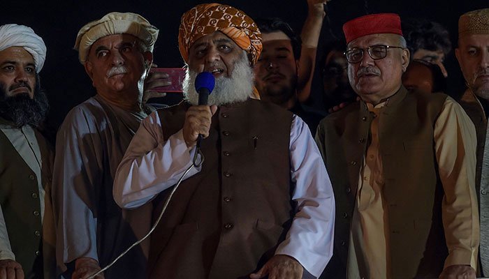 انگوٹھا چھاپ اسمبلیوں کو تسلیم نہیں کریں گے، مولانا فضل الرحمان