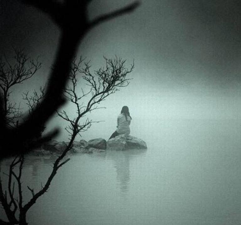 میری تصویر فضائوں میں اچھالا نہ کرے