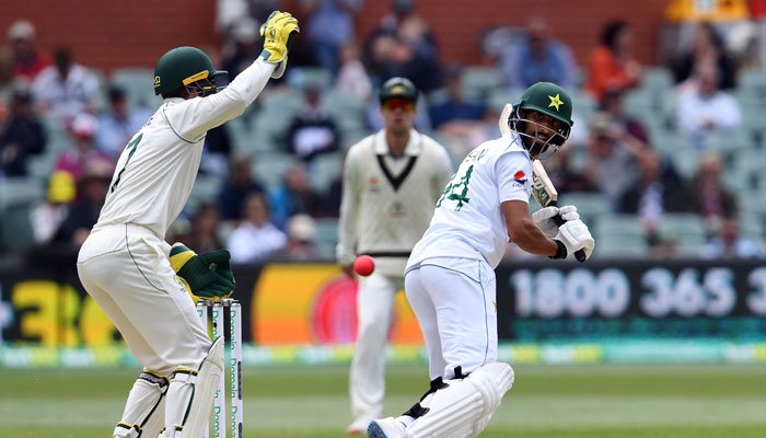 ایڈیلیڈ ٹیسٹ: دوسری اننگز میں بھی پاکستان کی آدھی ٹیم پویلین لوٹ گئی