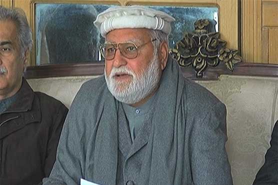 وزیراعظم دوستوں کو بچانے کیلئے نیب آرڈیننس لائے: اکرم درانی