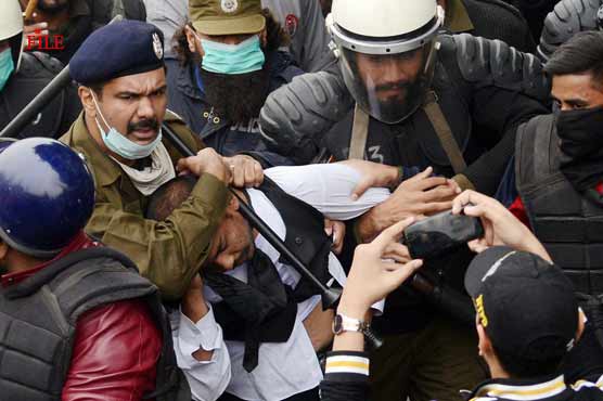 پی آئی سی حملہ: 46 وکلاء جوڈیشل ریمانڈ پر پولیس کے حوالے