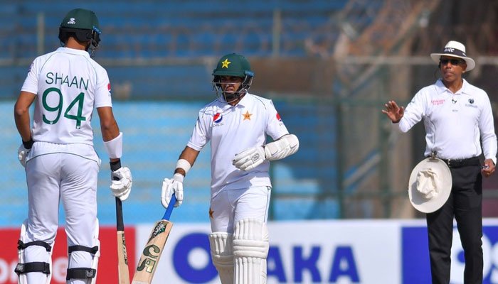 کراچی ٹیسٹ: دوسری اننگز میں قومی بلے بازوں کی عمدہ بیٹنگ، عابد اور شان کی سنچریاں
