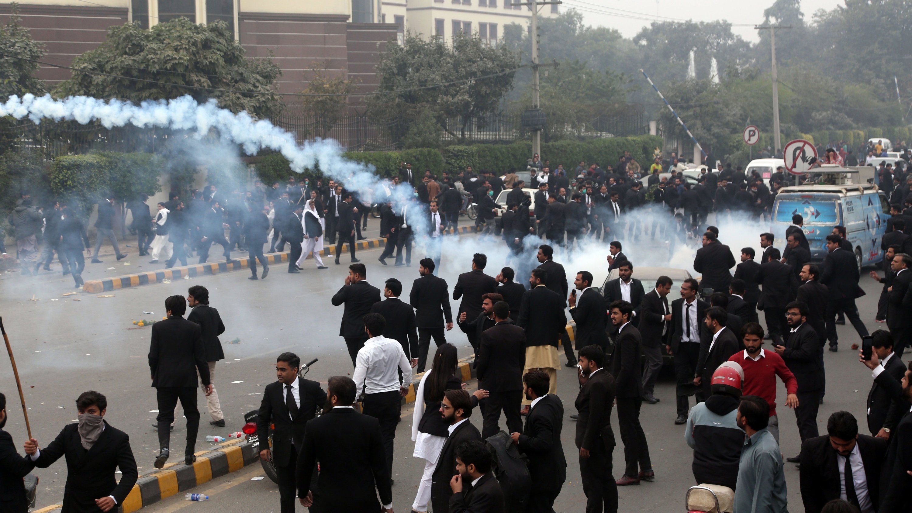 اب کون کرے گا انصاف