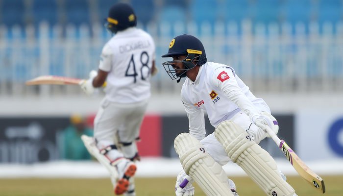 پنڈی ٹیسٹ کا دوسرا روز: بارش رکنے کے بعد سری لنکا کی بیٹنگ جاری