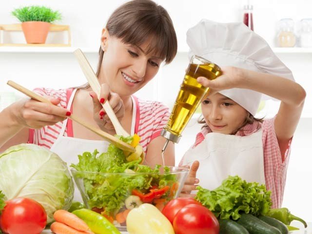 بچے صحت مند کھانوں کی ویڈیو دیکھ کر کھانے کی جانب راغب ہو سکتے ہیں