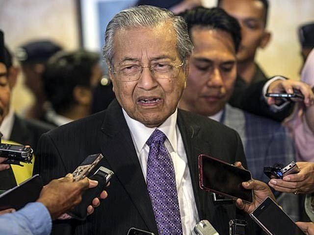 مسلمان ممالک اپنی حفاظت کے لیے متحد ہو جائیں، مہاتیر محمد