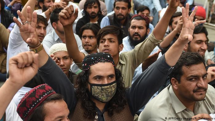 پی ٹی ایم کے مزید رہنما گرفتار، سماجی بحث زور پکڑ گئی