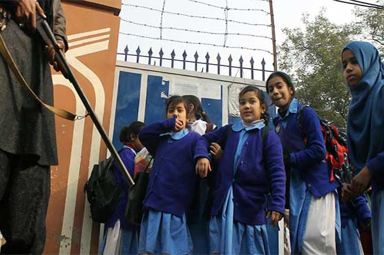 موسم سرما کی چھٹیاں ختم: لاہور سمیت پنجاب بھر میں سکول کھل گئے