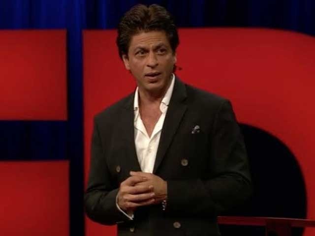 متنازعہ قانون پر خاموشی؛ مظاہرین نے شاہ رخ خان کو آڑے ہاتھوں لے لیا