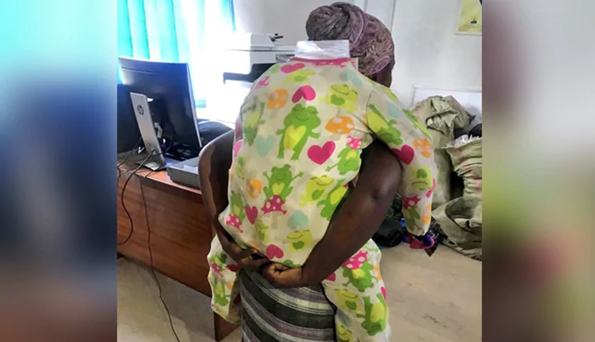 خاتون کی نقلی بچے کے ذریعے اسمگلنگ کی کوشش ناکام