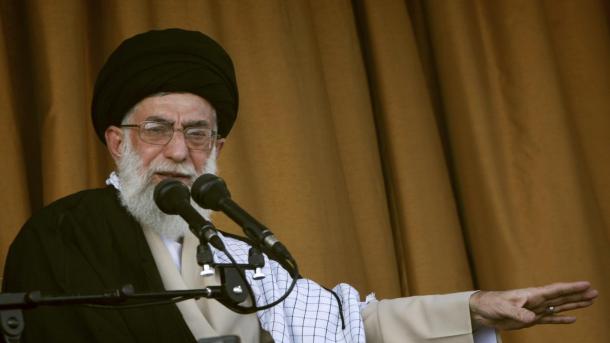 عوام انتخابات میں حصہ لیں، یہ مذہبی ذمہ داری ہے: خامنہ آئی