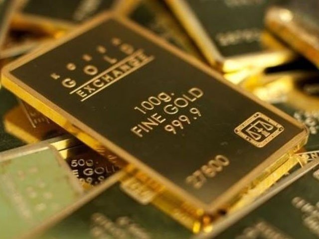 کاروباری ہفتے کے آخری روز بھی سونے کی قیمت مزید بڑھ گئی