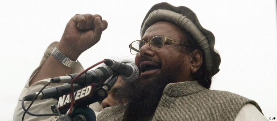 دہشت گردی کی مالی معاونت، حافظ سعید کو ساڑھے پانچ سال قید