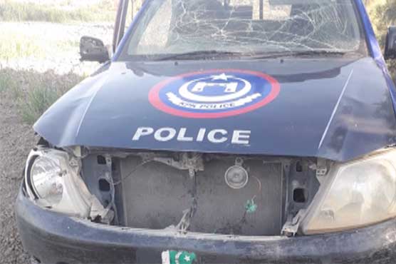 ڈیرہ اسماعیل خان: پولیس وین کے قریب بم دھماکا، ایک اہلکار جاں بحق، 3 زخمی