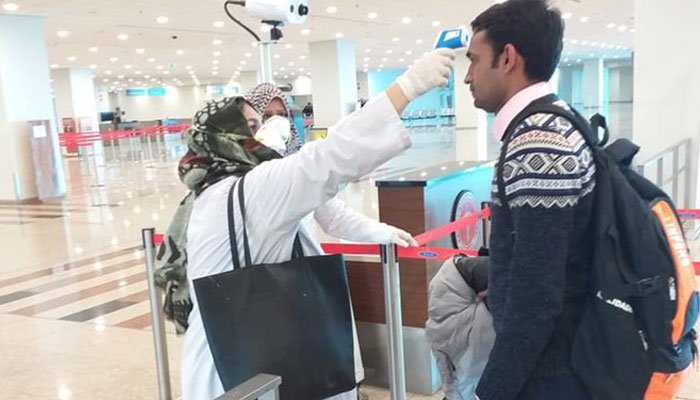 ساری دنیا ایک طرف، پاکستان ایک طرف!