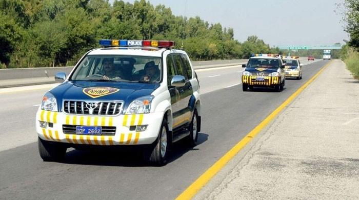 ملک بھر کے تمام موٹروے عام ٹریفک کے لیے بند کر دیے گئے