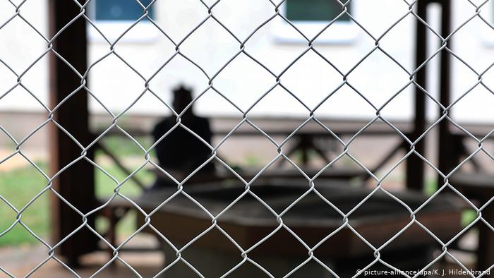 کورونا وائرس کی وبا اور برلن کے مہاجر کیمپ میں افراتفری