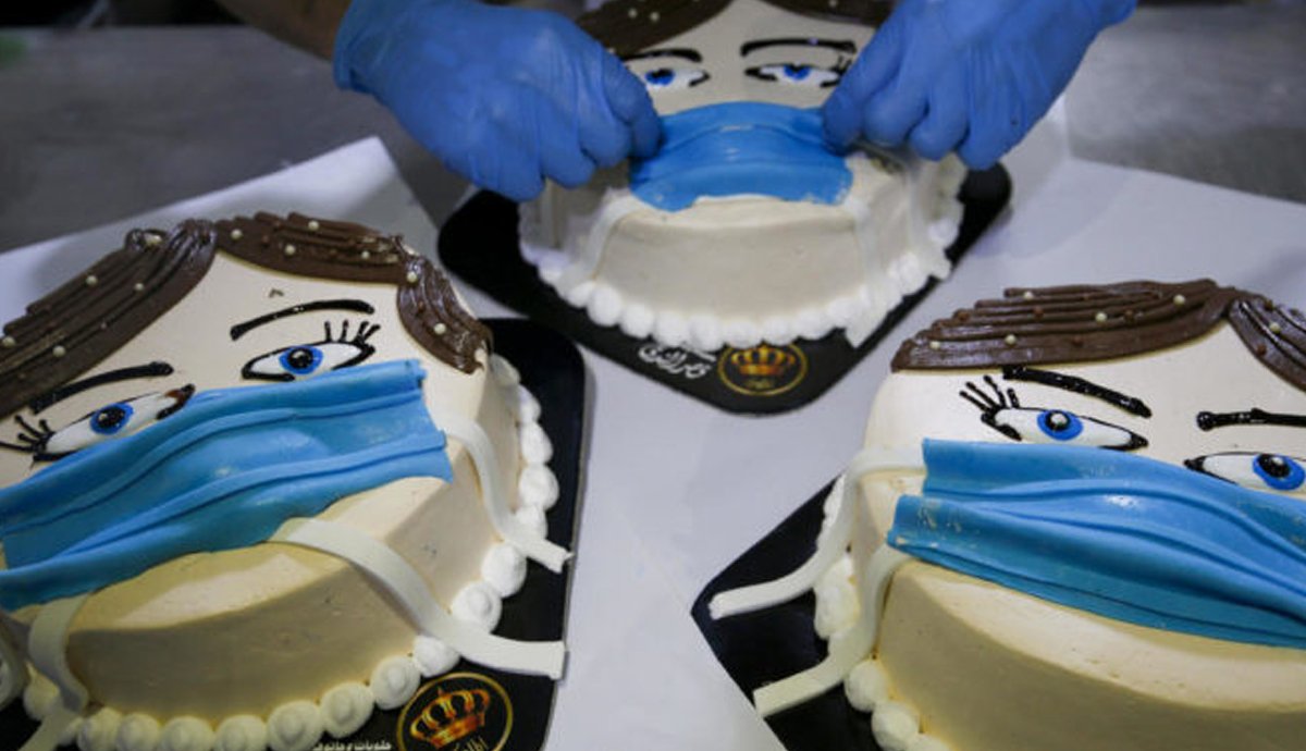 کورونا برگر کے بعد پیش ہے کورونا کیک