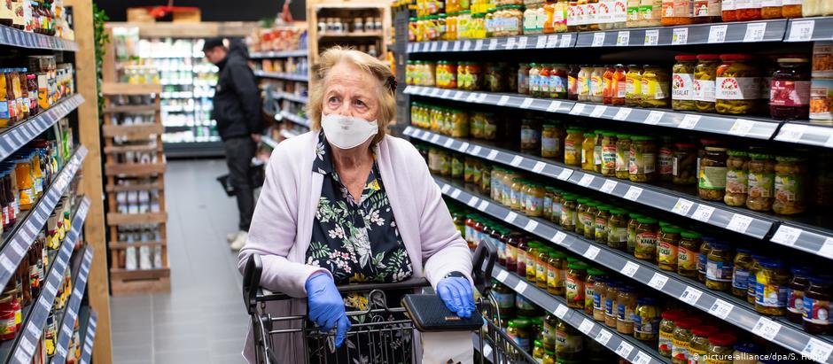 یورپ میں ہلاکتوں کی تعداد ایک لاکھ سے تجاوز کر گئیں