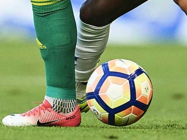 کورونا وبا؛ فٹبال کے 2 عالمی مقابلے ملتوی ہونے کا امکان