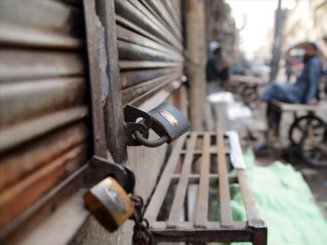 پنجاب میں لاک ڈاؤن سخت؛ دکانوں کے نئے اوقات کار مقرر