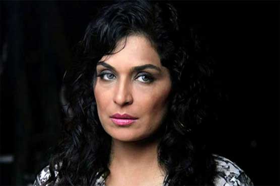 میرا کا انگریزی کے تڑکے کیساتھ لوگوں کو ہاتھ بار بار دھونے کا مشورہ