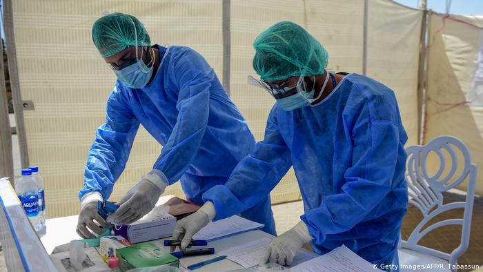 کے پی کے: کورونا کی رپورٹنگ کرنے والے 10 صحافی بھی متاثر