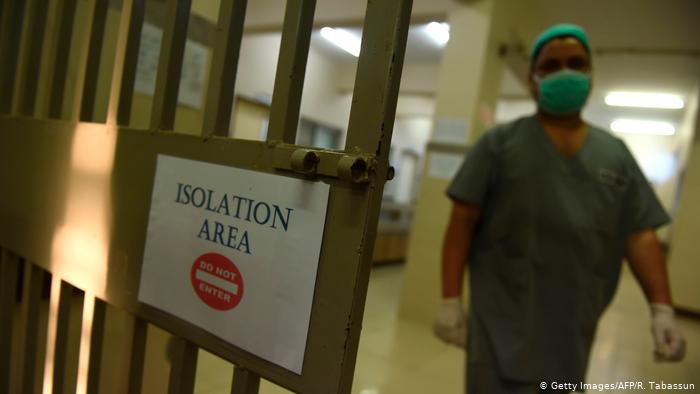 ڈاکٹر فرقان الحق کی موت: محلے میں بدنامی کے خوف نے ہسپتال جانے سے روکے رکھا