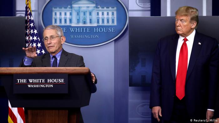 وائٹ ہاؤس کورونا ٹاسک فورس کے تین اعلیٰ اہلکار بھی قرنطینہ میں