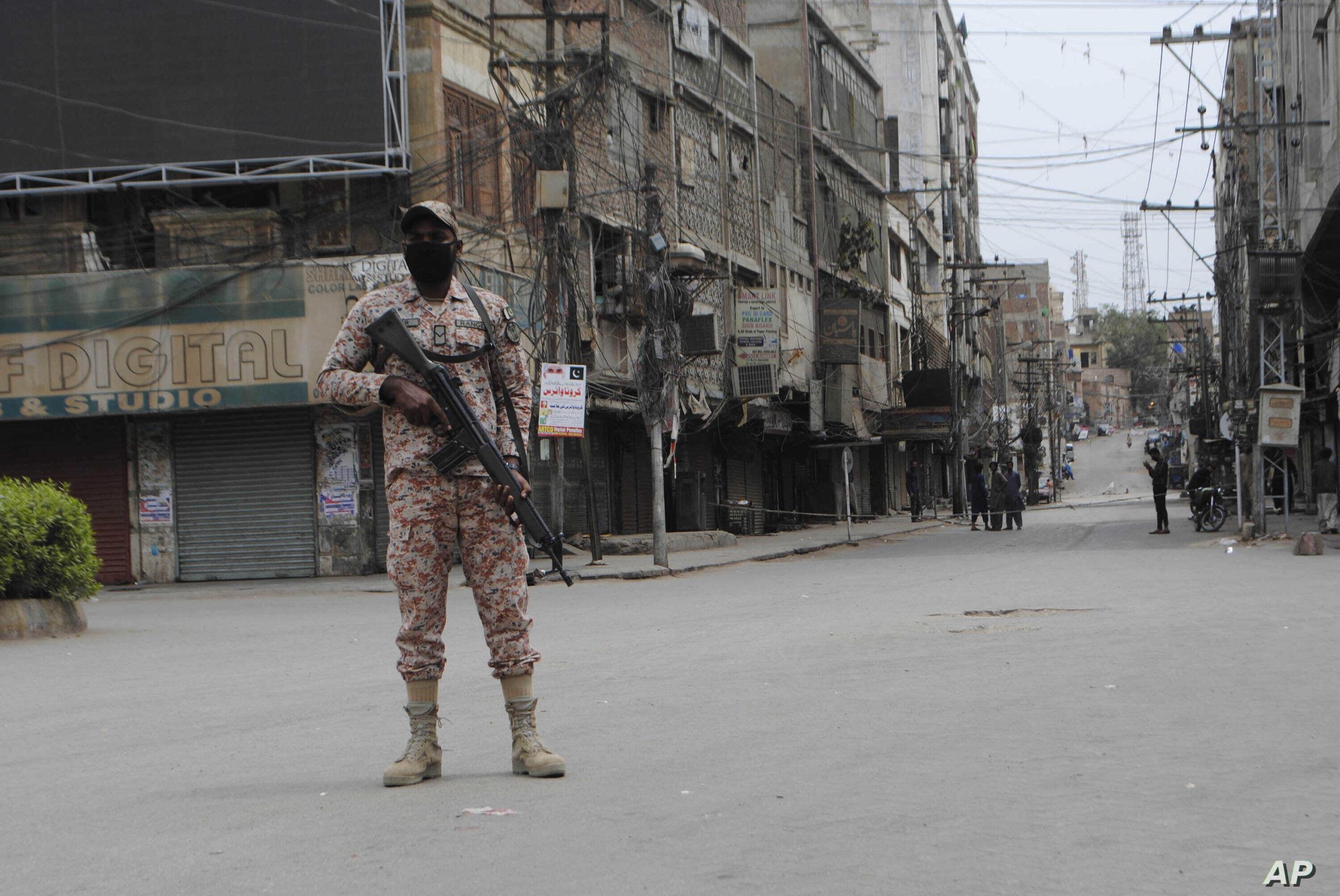 لاک ڈائون کا خاتمہ ۔۔ خطرہ ابھی ٹلا نہیں