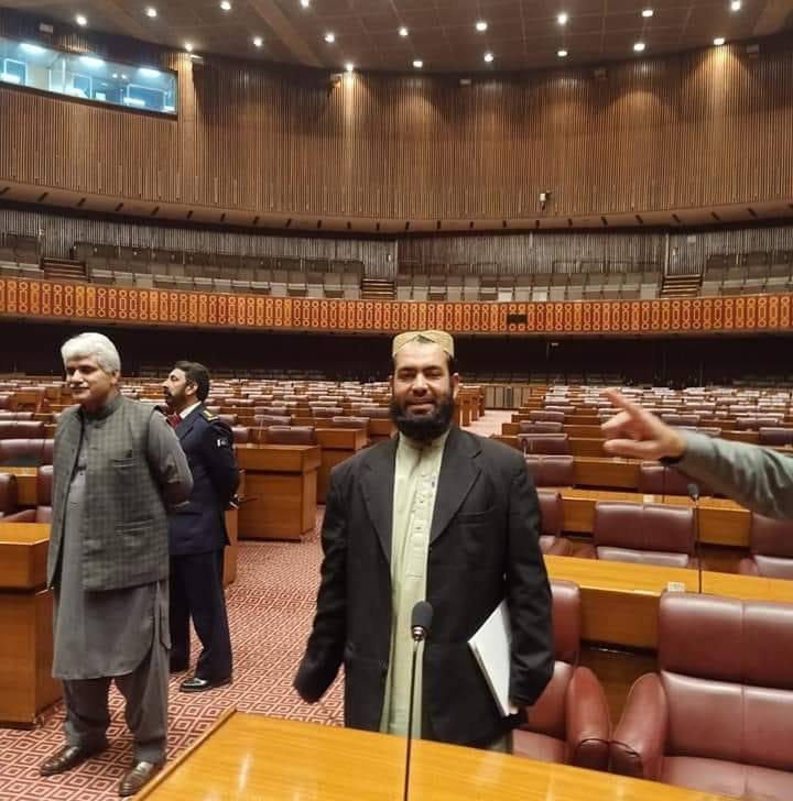 چمن پاک افغان بارڈر کی بندش کی وجہ سے سرحدی علاقوں کے لوگ نان شبینہ کے محتاج ہو گئے ہیں۔  حافظ صدیق مدنی