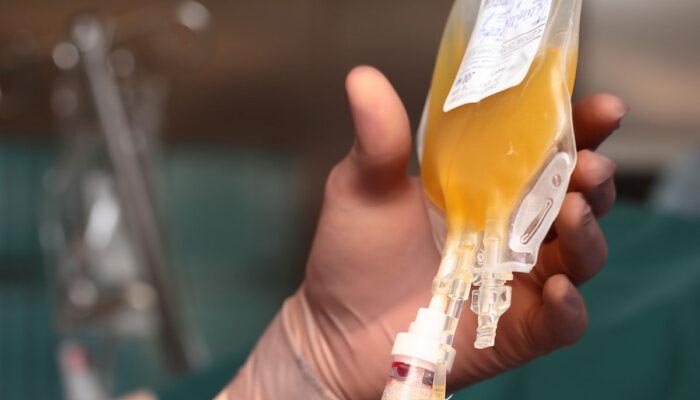 پنجاب میں کورونا مریضوں کیلئے بلا اجازت پلازما ٹرانس فیوژن پر پابندی عائد