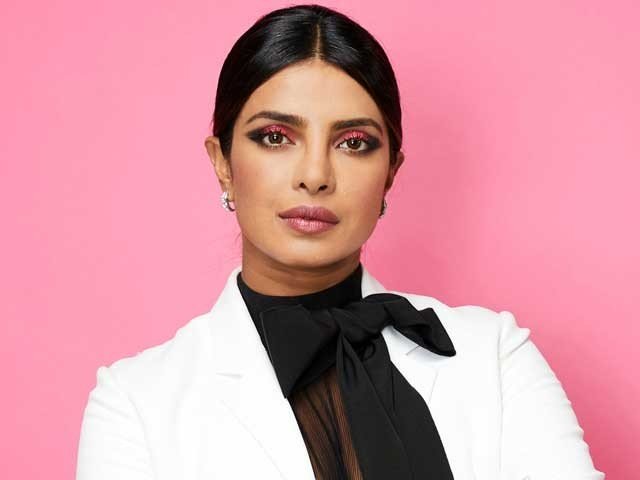 امریکی سیاہ فام کی موت پر بولنے والی پریانکا کشمیریوں پر خاموش کیوں؟