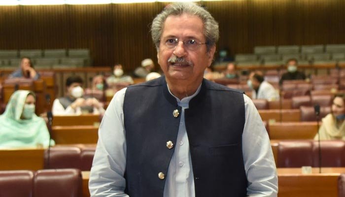 تعلیمی اداروں سے متعلق فیصلہ 2 جولائی کو کریں گے: وفاقی وزیر تعلیم