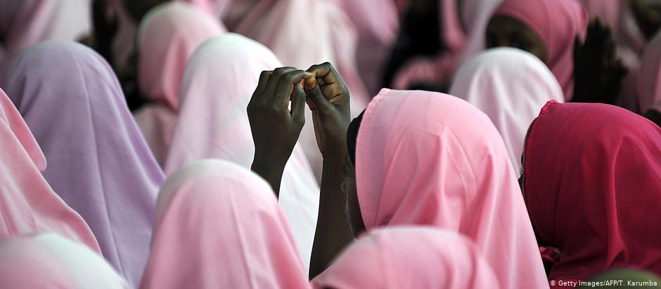 کیا اب بھی ایسے لوگ ہیں جو کورونا کی وبا سے لا علم ہیں؟