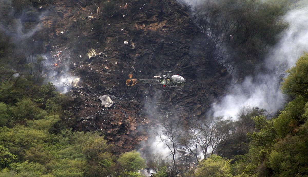 ائیر بلو طیارہ حادثے کو 10 برس بیت گئے