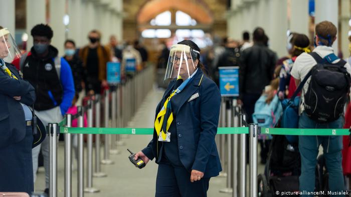 کورونا کے کیسز سولہ ملین، صرف جولائی میں پانچ ملین نئے کیس