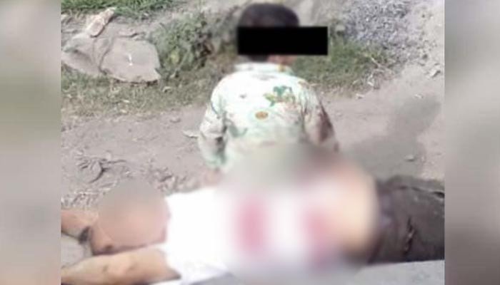 مقبوضہ کشمیر: بھارتی فوج نے کمسن نواسے کے سامنے نانا کو قتل کر دیا