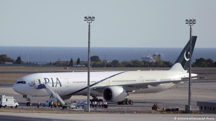 تمام پاکستانی پائلٹ کے پاس جائز لائسنس ہیں، ویتنام