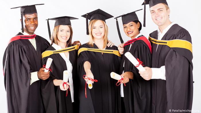 برطانیہ کا پوائنٹ سسٹم امیگریشن متعارف کرانے کا منصوبہ